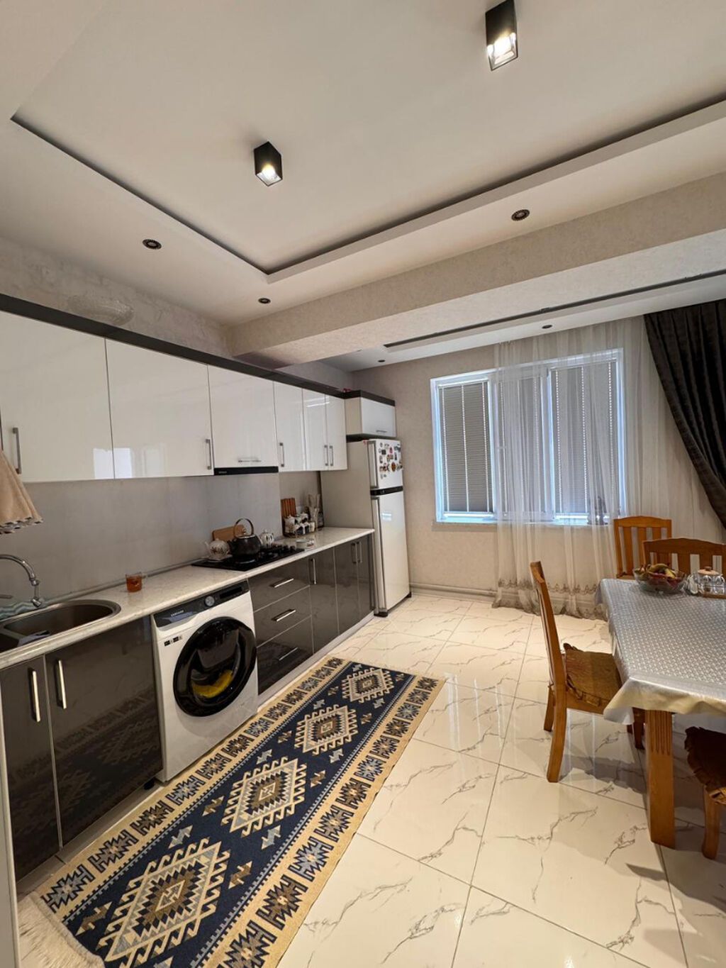 4 otaqlı, Yeni tikili, 135 kv. m