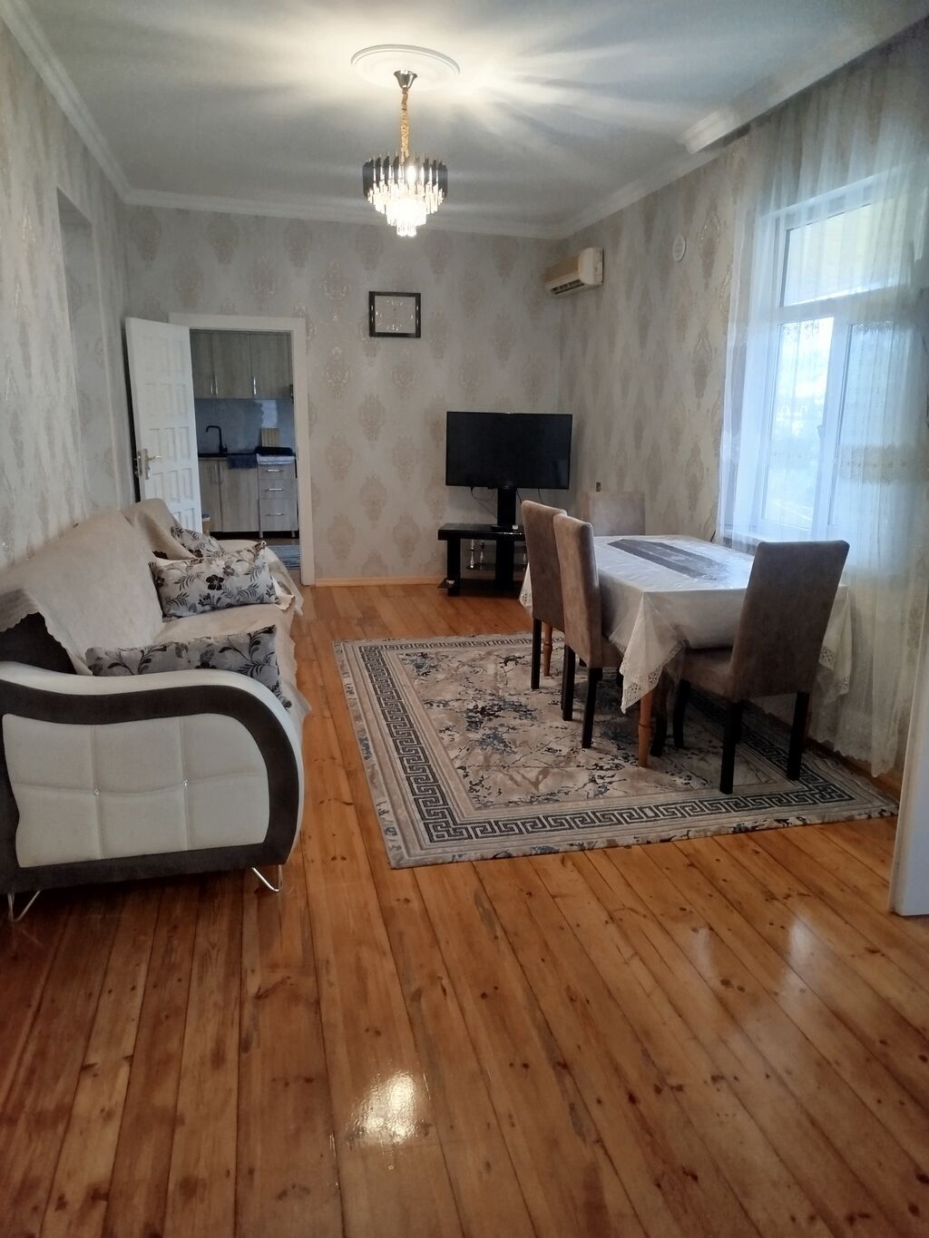 3 otaqlı, 120 kv. m, Kredit yoxdur, Yeni təmirli