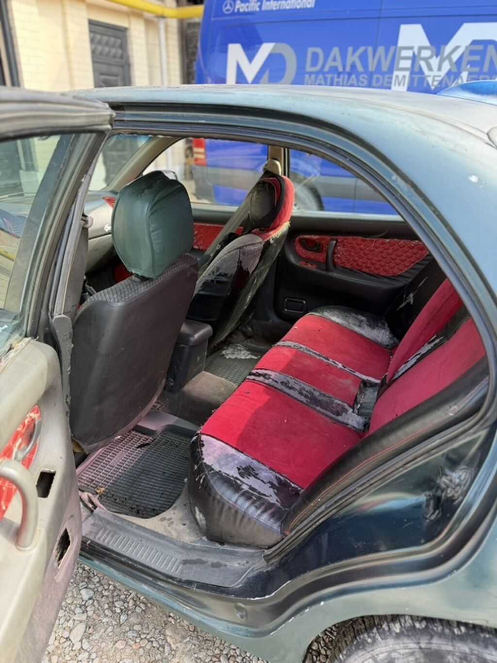 Mitsubishi Galant: 1996 г., 2 л, Механика, Бензин, Седан: фото 5