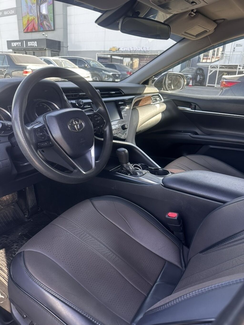 Toyota Camry: 2018 г., 2.5 л, Автомат, Бензин, Седан: фото 6
