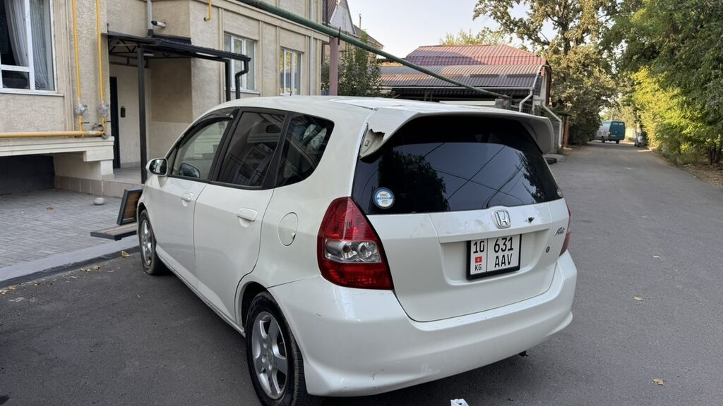 Honda Fit: 2003 г., 1.5 л, Вариатор, Бензин, Хэтчбэк: фото 2