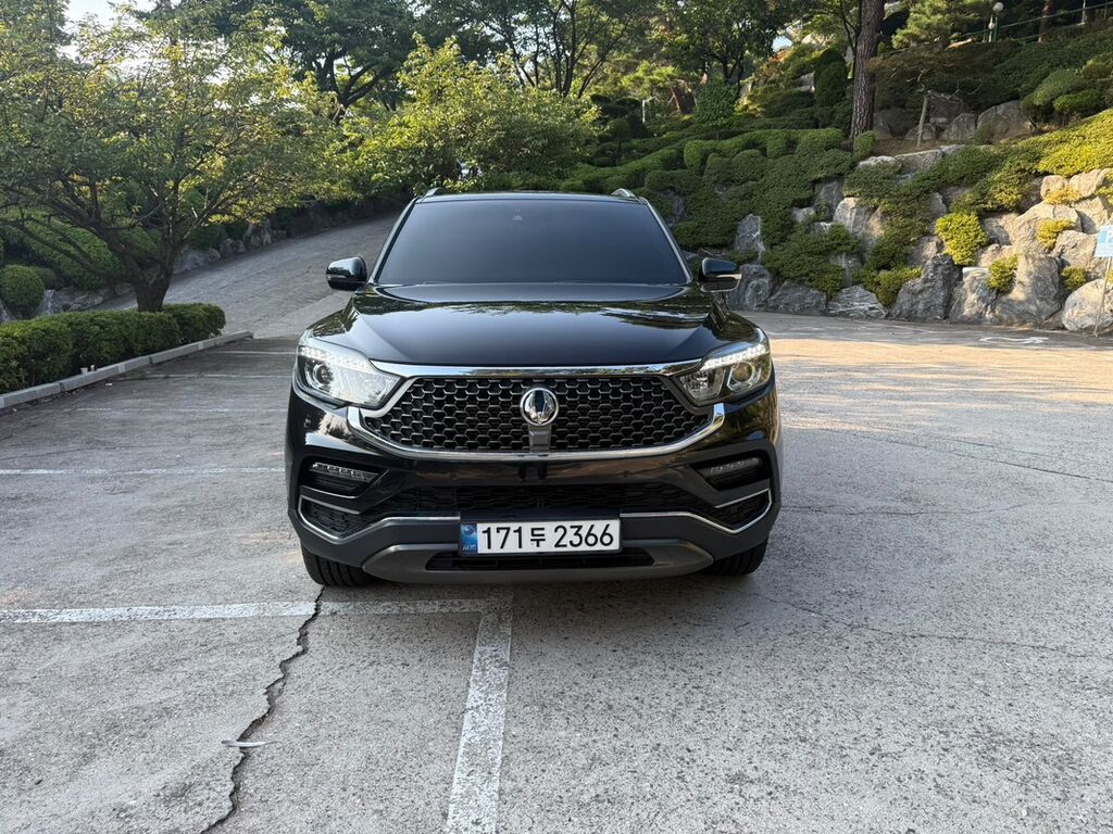 Ssangyong Rexton: 2020 г., Внедорожник: фото 4