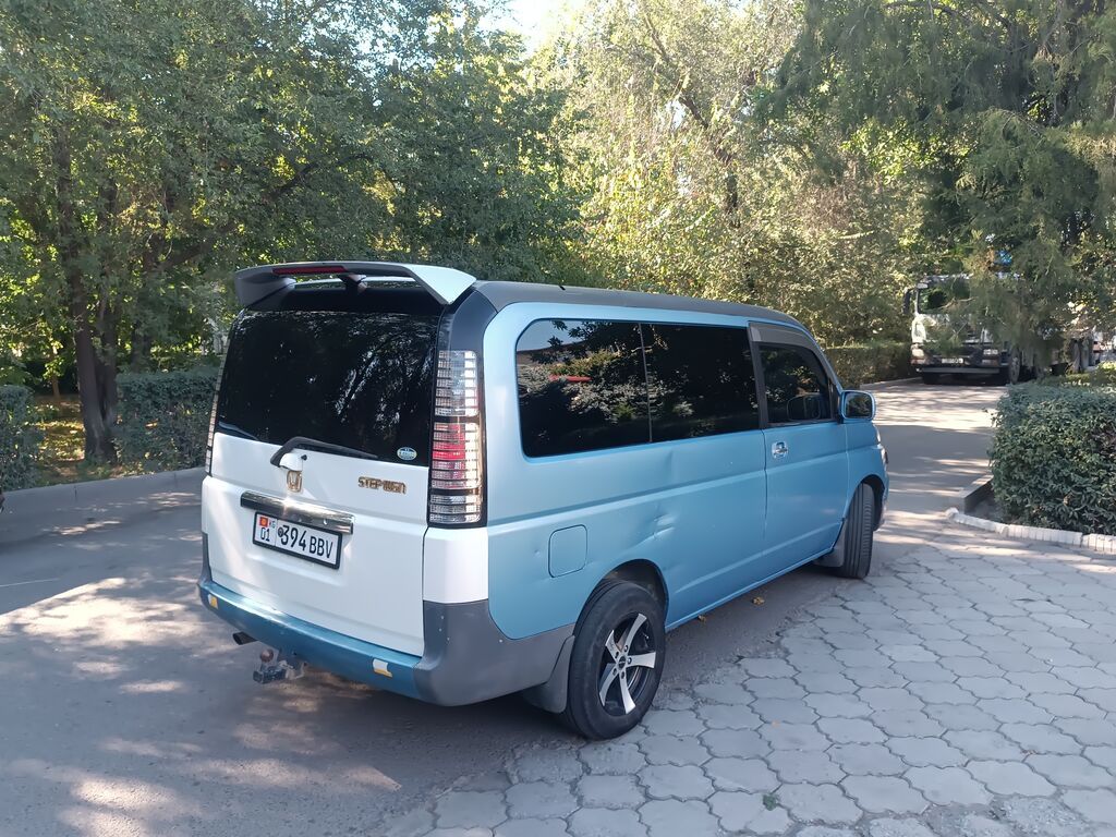Honda Stepwgn: 2002 г., 2 л, Автомат, Газ, Минивэн: фото 3