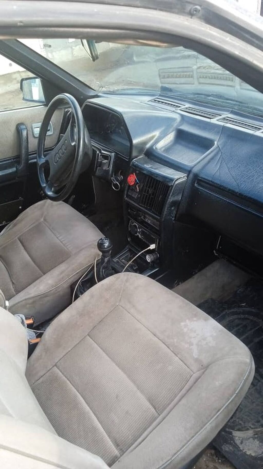 Audi 100