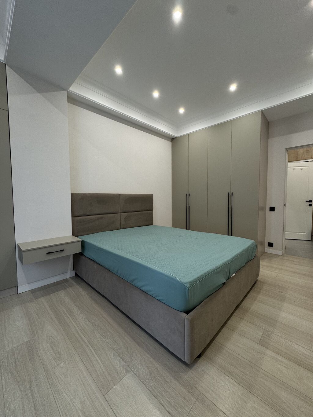 2 комнаты, 47 м², Южная Магистраль Элитка, 2 этаж, Дизайнерский ремонт: фото 3