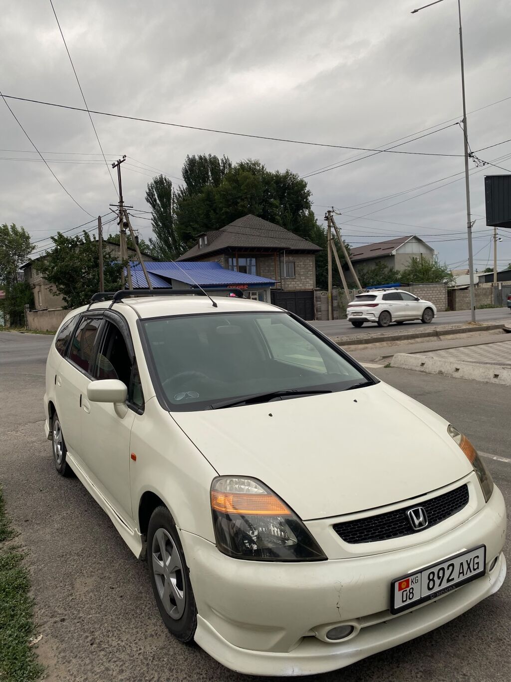 Honda Stream 2001 г., 1.7 л, автомат, 7 мест: фото 3