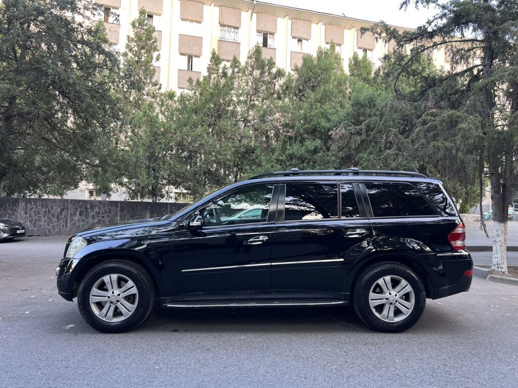 Mercedes-Benz GL-Class: 2008 г., 4.7 л, Автомат, Бензин, Внедорожник: фото 4