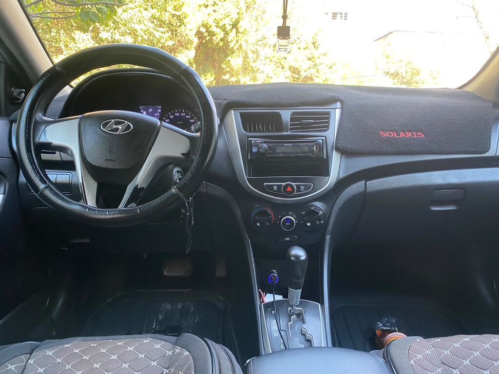 Hyundai Accent: 2014 г., 1.6 л, Автомат, Бензин, Седан: фото 5
