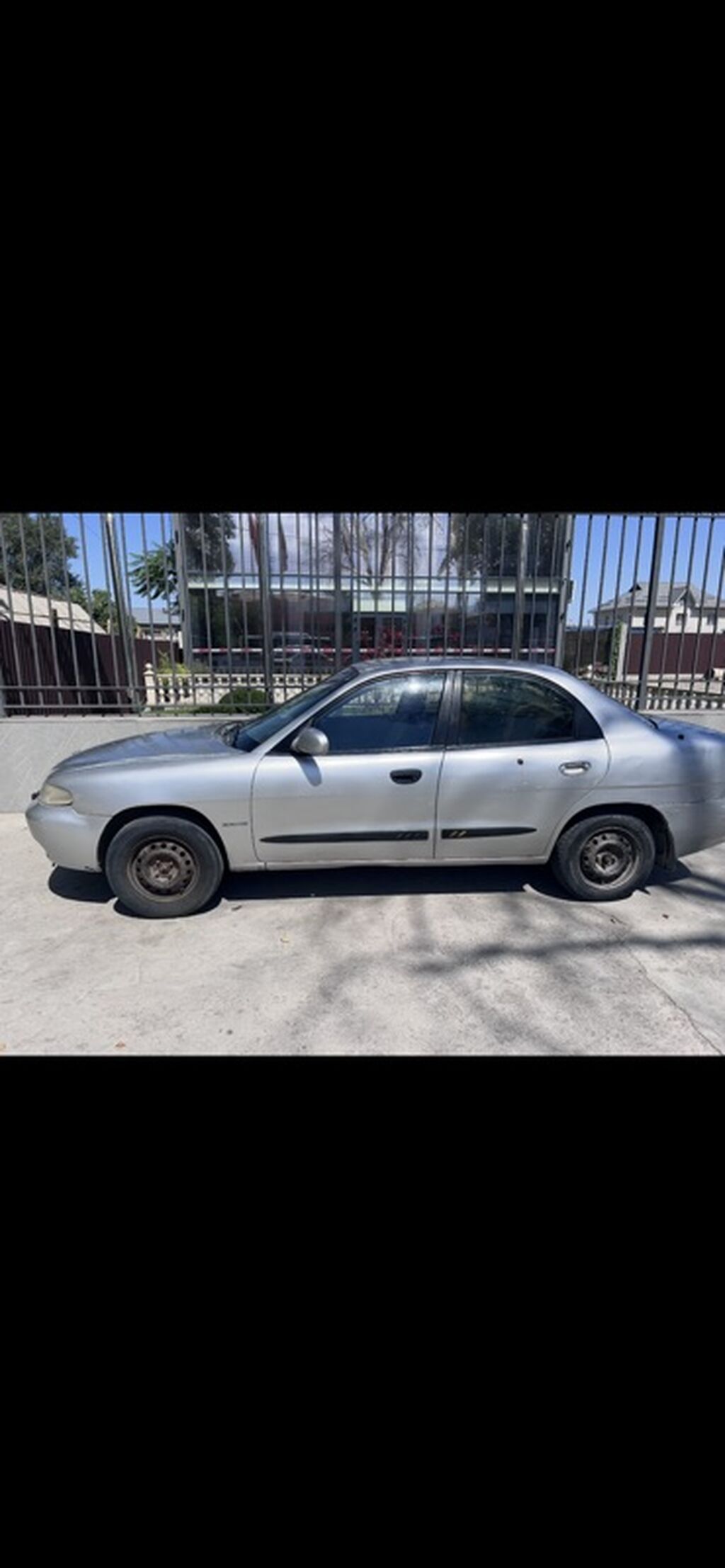Daewoo Nubira: 1997 г., Механика, Бензин, Седан: фото 4
