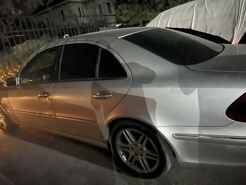 Mercedes-Benz E-Class: 2003 г., 2.2 л, Автомат, Дизель, Седан: фото 2