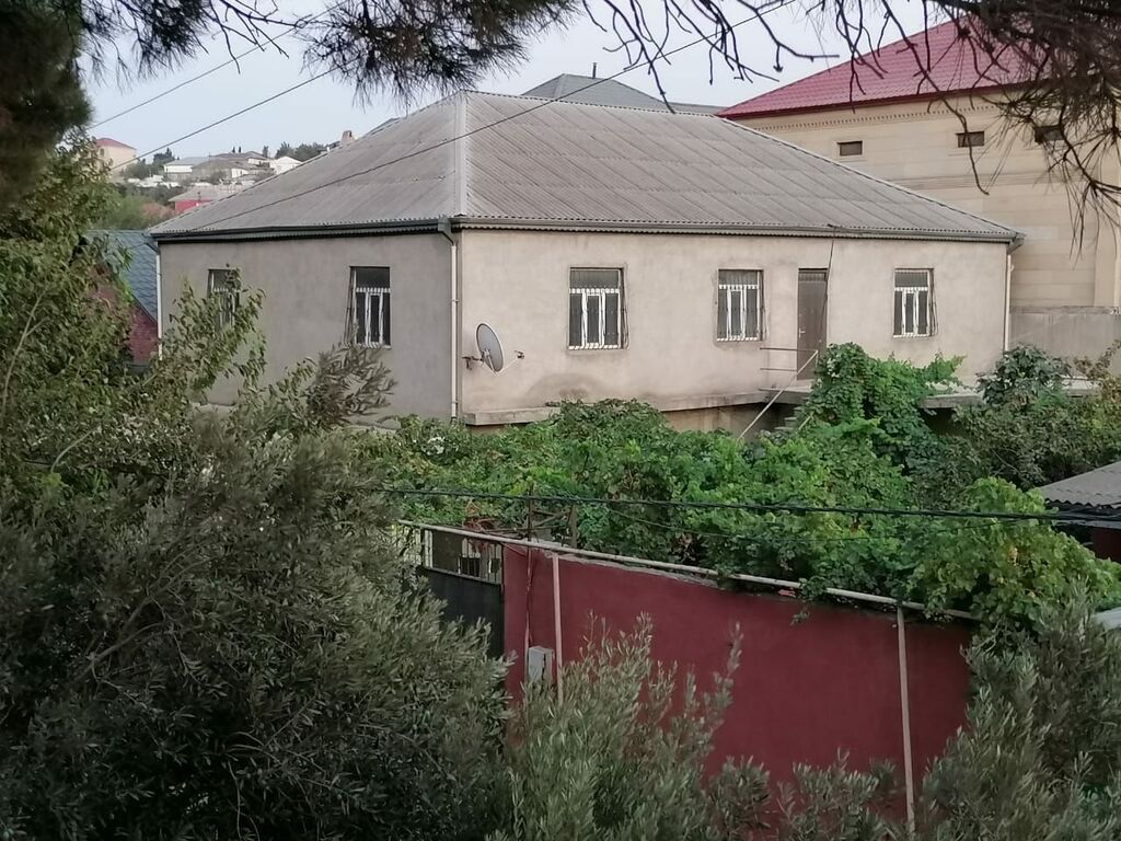 8 otaq, 360 kv. m, Orta təmir