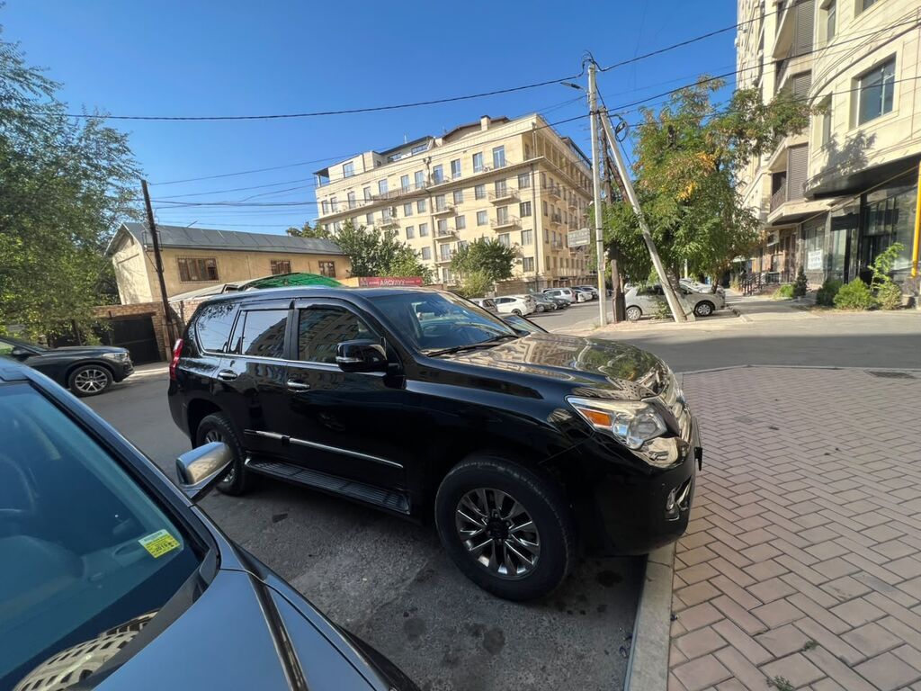 Lexus GX: 2011 г., 4.6 л, Внедорожник: фото 8
