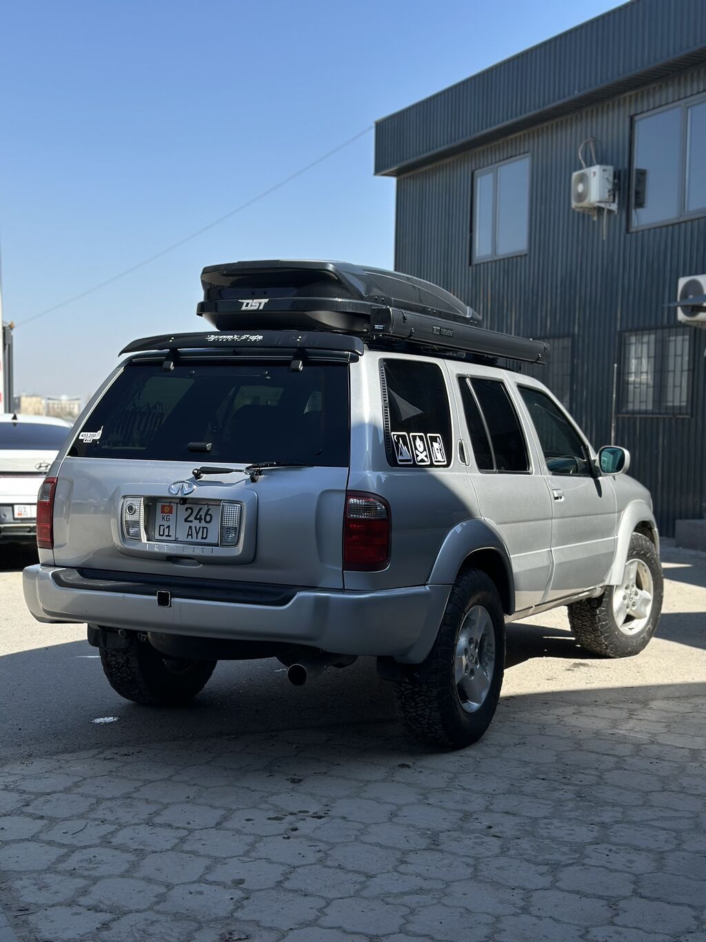 Nissan Pathfinder: 2002 г., 3.5 л, Автомат, Газ, Внедорожник: фото 4
