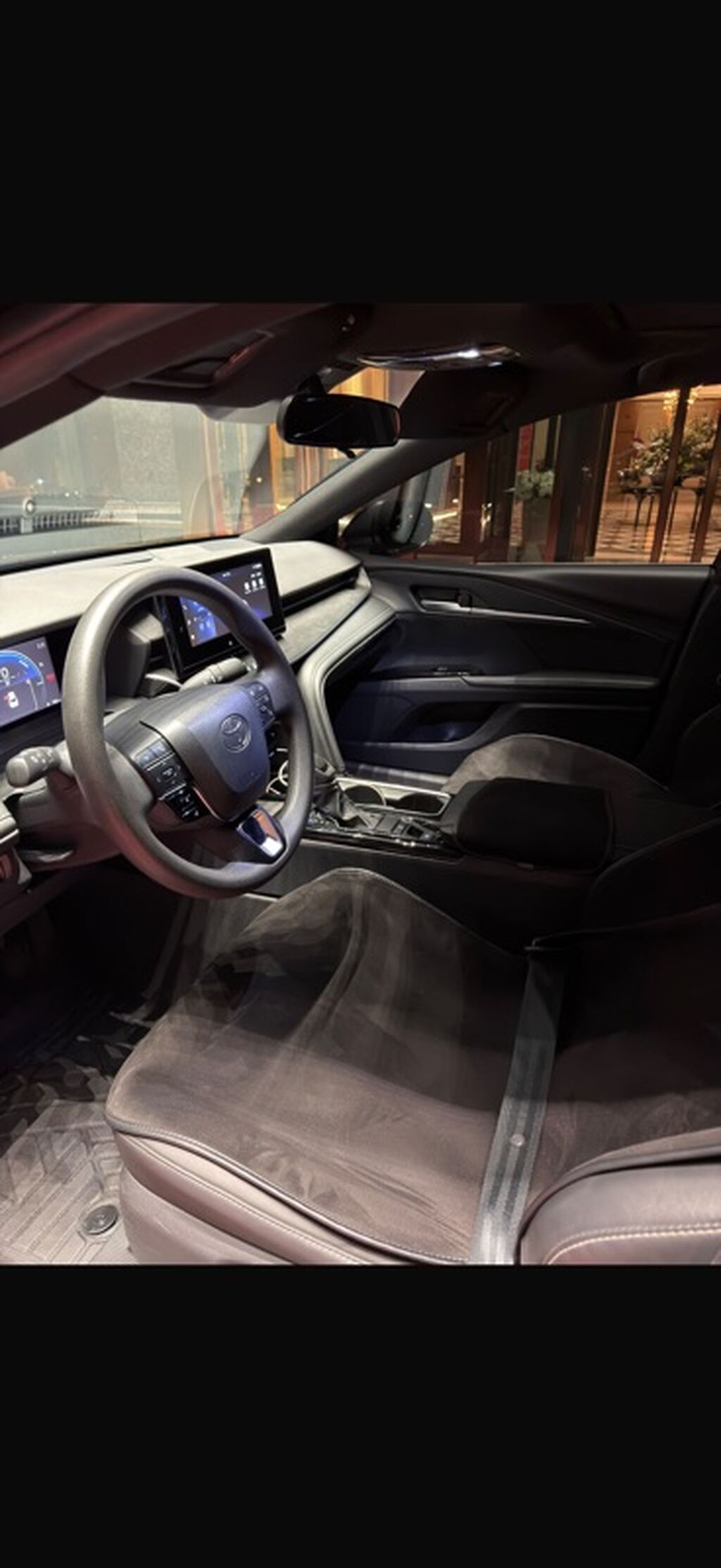 Toyota Camry: 2024 г., 0.1 л, Автомат, Гибрид, Седан: фото 5