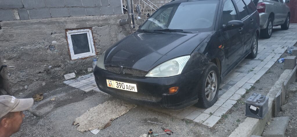 Ford Focus: 2003 г., 1.6 л, Автомат, Бензин, Универсал: фото 3