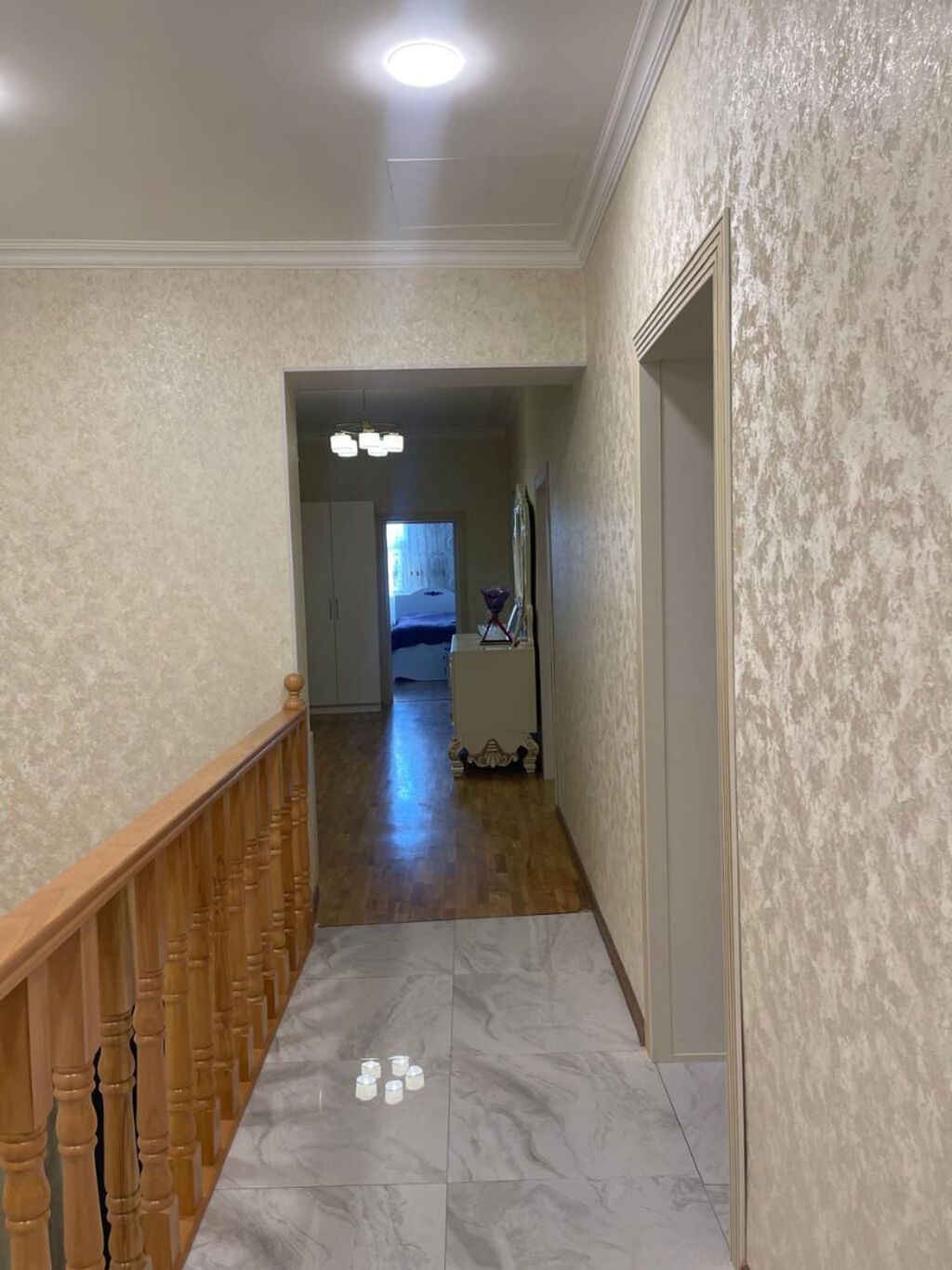 5 otaqlı, 285 kv. m, Yeni təmirli