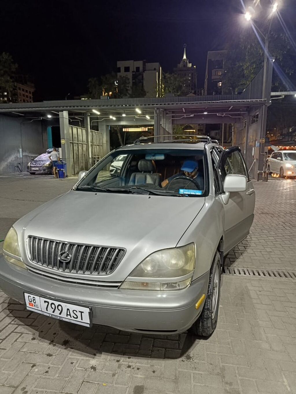 Lexus RX: 1999 г., 3 л, Автомат, Бензин, Кроссовер: фото 5