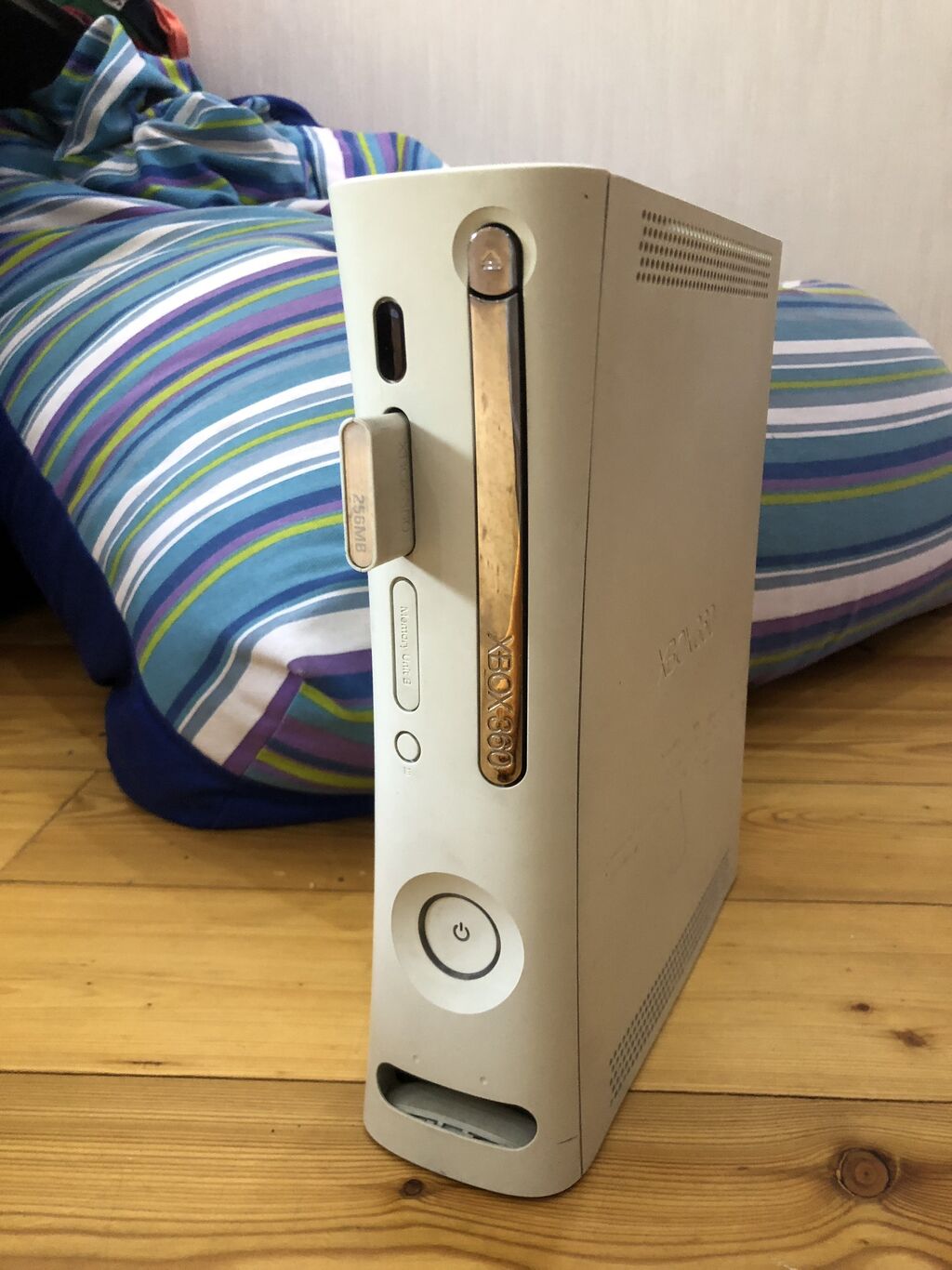 Продается Xbox 360 непрошитый карта памяти: 5500 KGS ▷ Xbox 360 | Бишкек |  100987809 ᐈ lalafo.kg