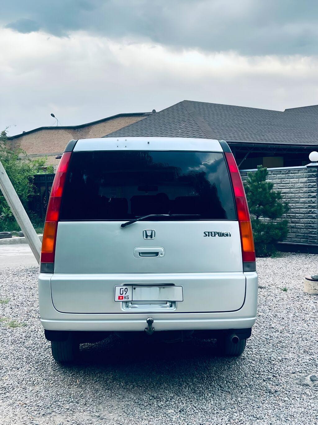 Honda Stepwgn: 2000 г., 2 л, Автомат, Бензин, Минивэн: фото 2