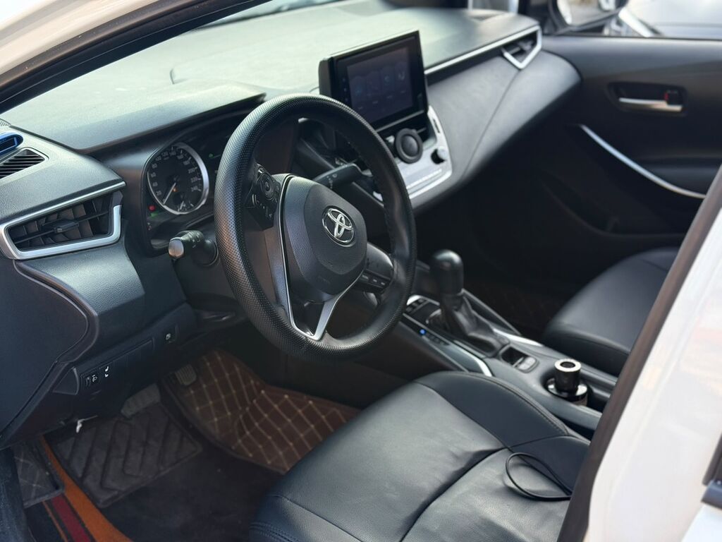 Toyota Levin: 2021 г., Гибрид, Седан: фото 7