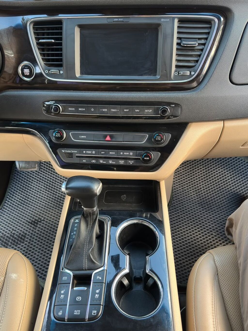 Kia Carnival: 2019 г., 2.2 л, Автомат, Дизель, Минивэн: фото 4