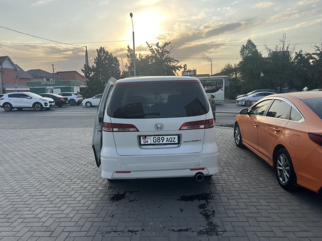 Honda Elysion: 2004 г., 2.4 л, Автомат, Бензин, Минивэн: фото 4