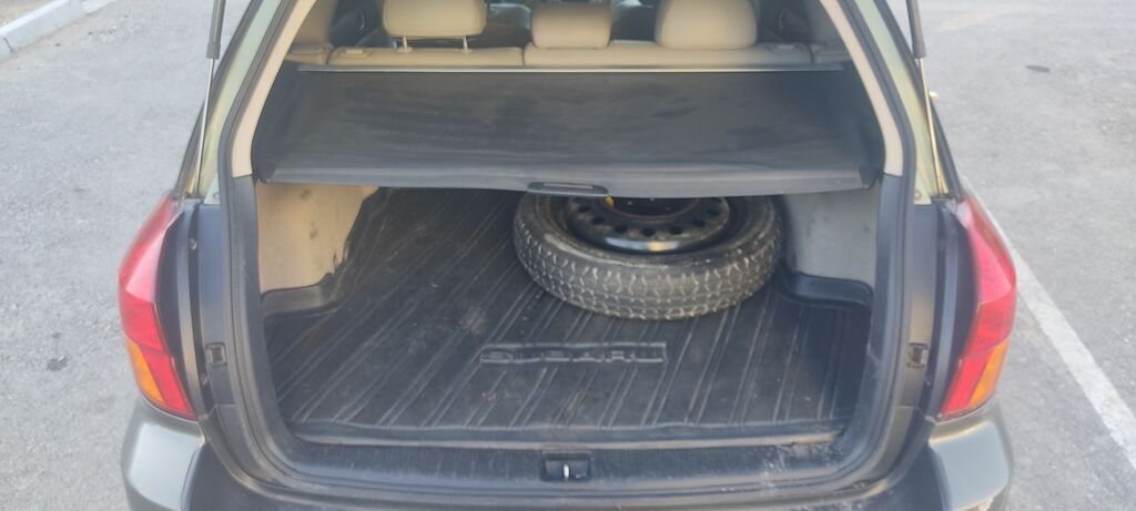 Subaru Outback: 2004 г., 2 л, Механика, Газ, Универсал: фото 8