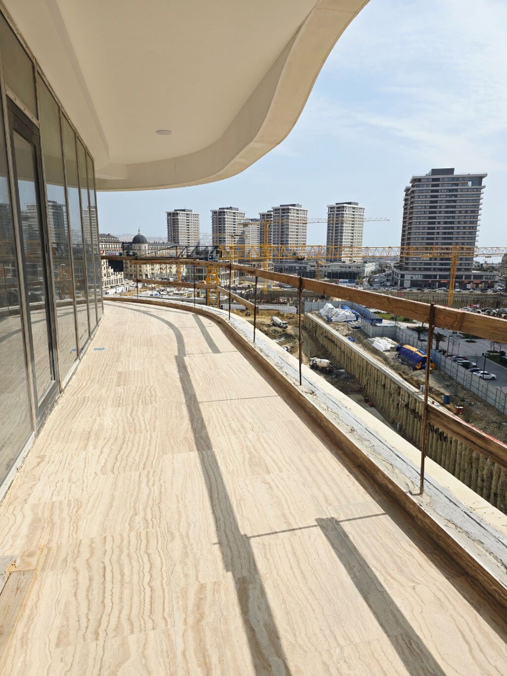 Ağ şəhərdə 3 otaqlı yeni tikili mənzil satılır, 177 m², 790 000 AZN, şəkil 3 / 12