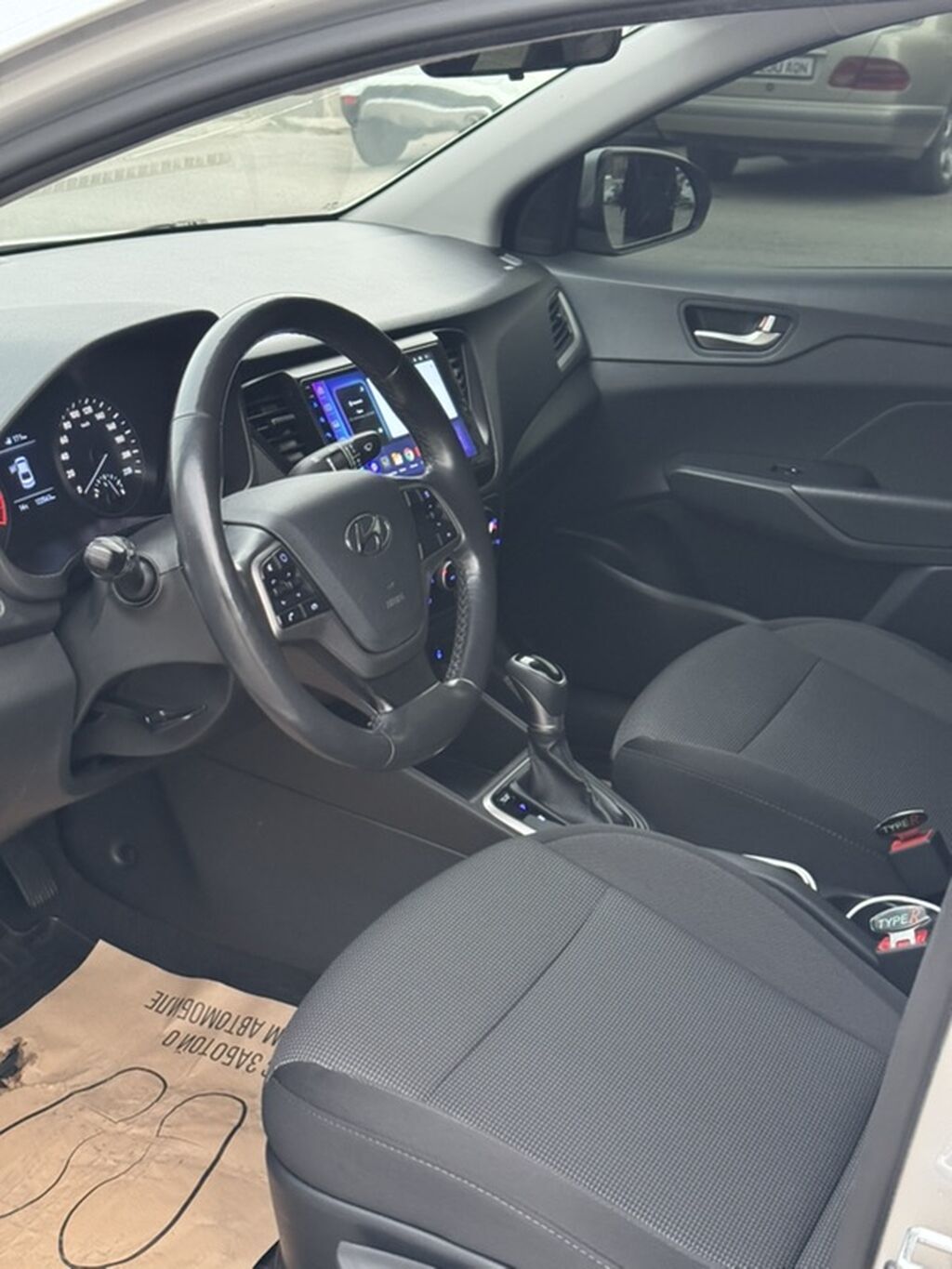 Hyundai Accent: 2018 г., 1.6 л, Автомат, Бензин, Седан: фото 8