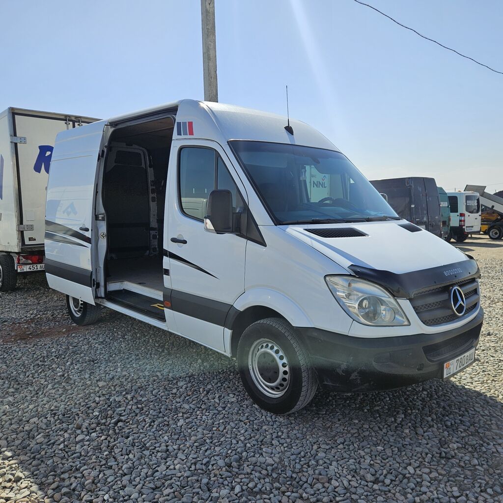 Mercedes-Benz Спринтер: 2011 г., 2.7 л, Механика, Дизель, Фургон: фото 2