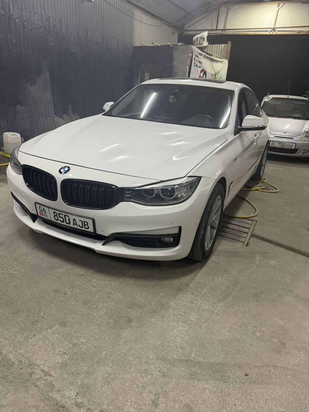 BMW 3 series: 2016 г., 2 л, Автомат, Дизель, Лифтбек: фото 1
