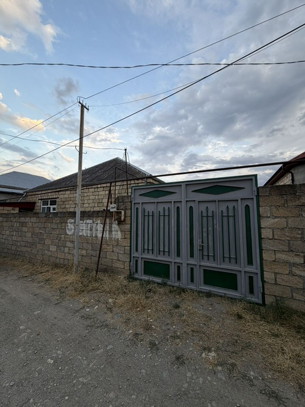 4 otaqlı, 100 kv. m, Kredit yoxdur, Orta təmir