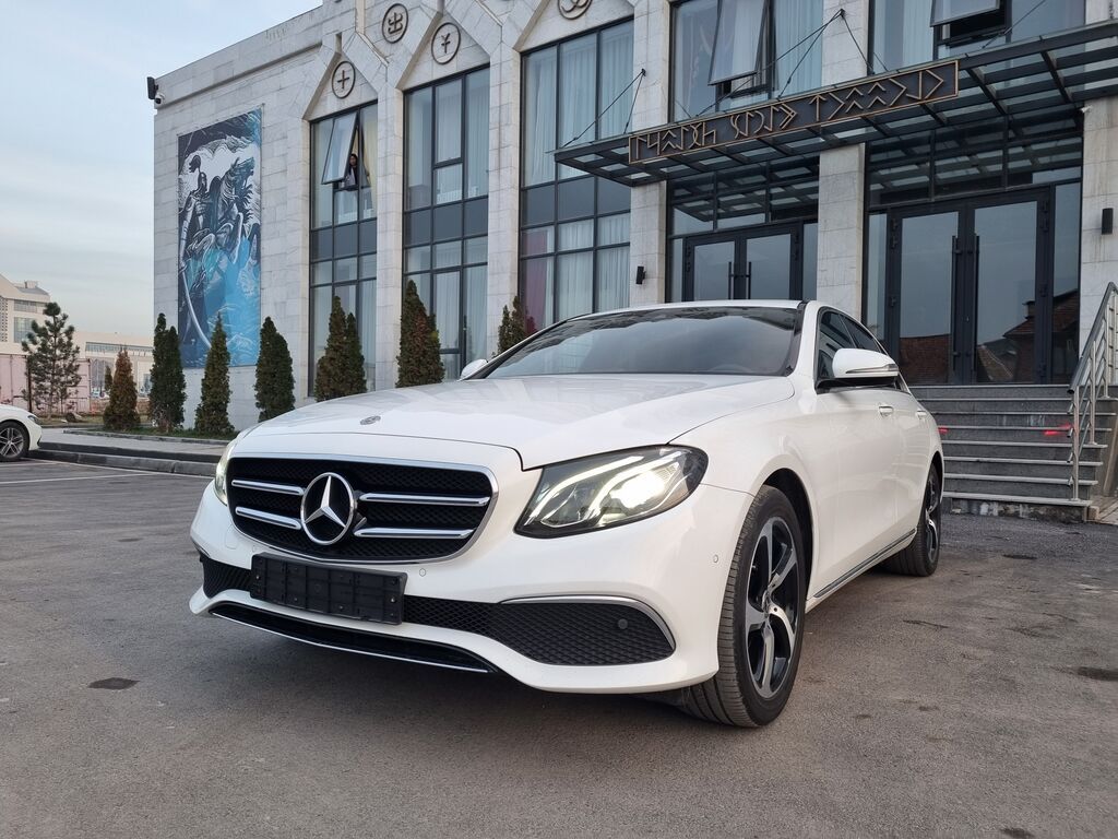 Mercedes-Benz E-Class: 2019 г., Автомат, Бензин, Седан: фото 3