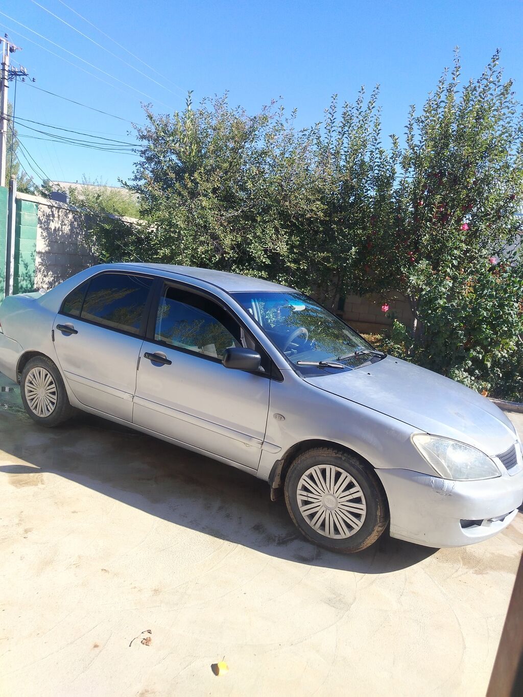 Mitsubishi Lancer: 2006 г., 1.6 л, Механика, Бензин, Седан: фото 3