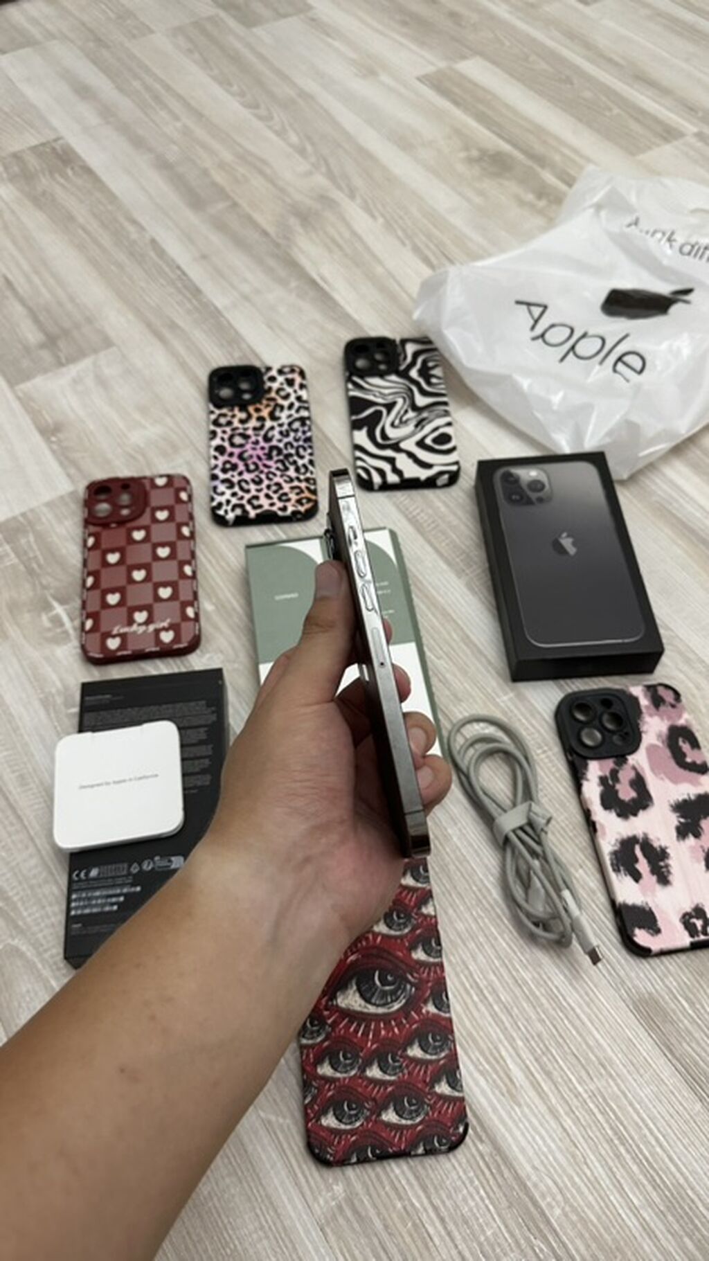 IPhone 13 Pro Max, Б/у, 1 ТБ, Matte Space Gray, Защитное стекло, Чехол, Кабель, 100 %: фото 3