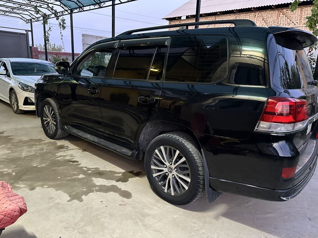 Toyota Land Cruiser: 2009 г., 4.7 л, Автомат, Газ, Внедорожник: фото 3