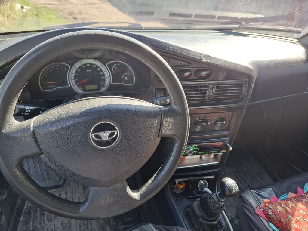 Daewoo Nexia: 2009 г., 1.5 л, Механика, Бензин, Седан: фото 6