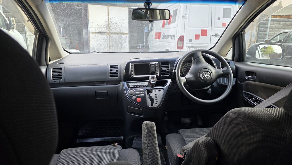 Toyota WISH: 2003 г., Минивэн: фото 7