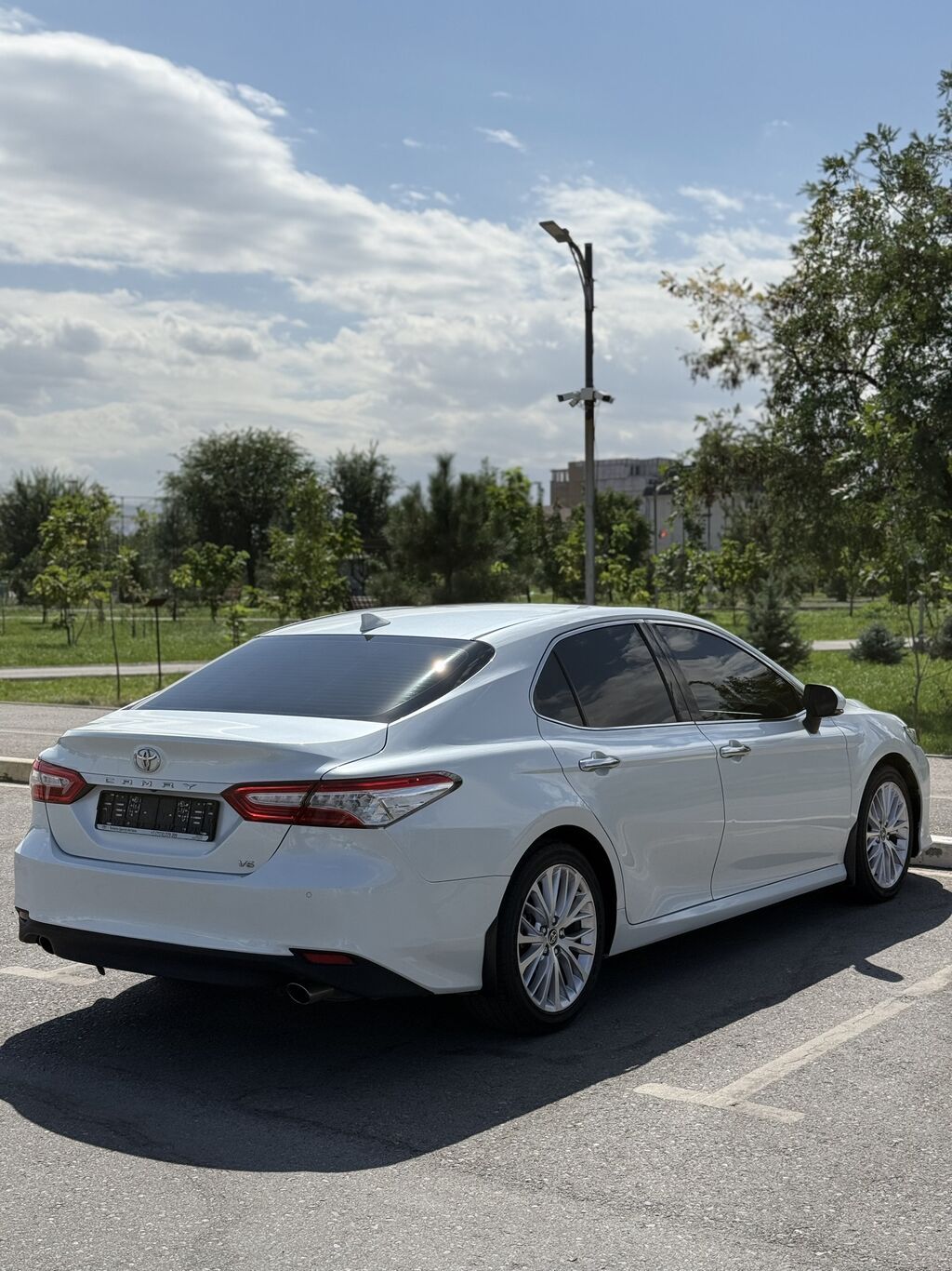 Toyota Camry: 2020 г., 3.5 л, Автомат, Бензин, Седан: фото 6