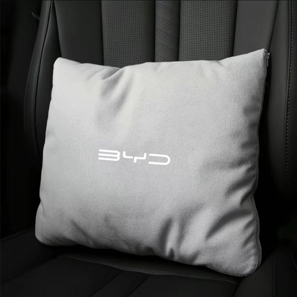 Подушка-плед 2-в-1 BYD Описание: - Универсальная подушка, которая: фото 3