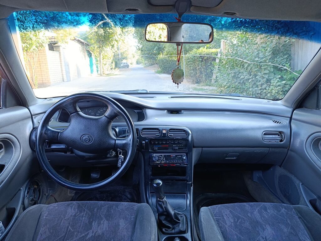 Mazda 626: 1992 г., 2 л, Бензин, Седан: фото 6