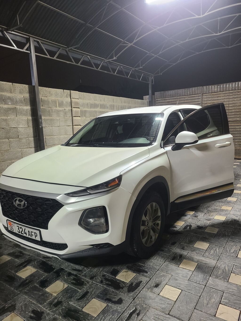 Hyundai Santa Fe: 2018 г., 2.4 л, Автомат, Бензин, Кроссовер: фото 6