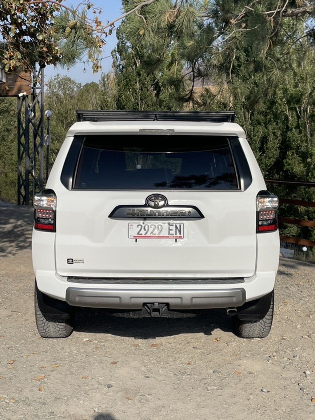 Toyota 4Runner: 2020 г., 4 л, Автомат, Бензин, Внедорожник: фото 5