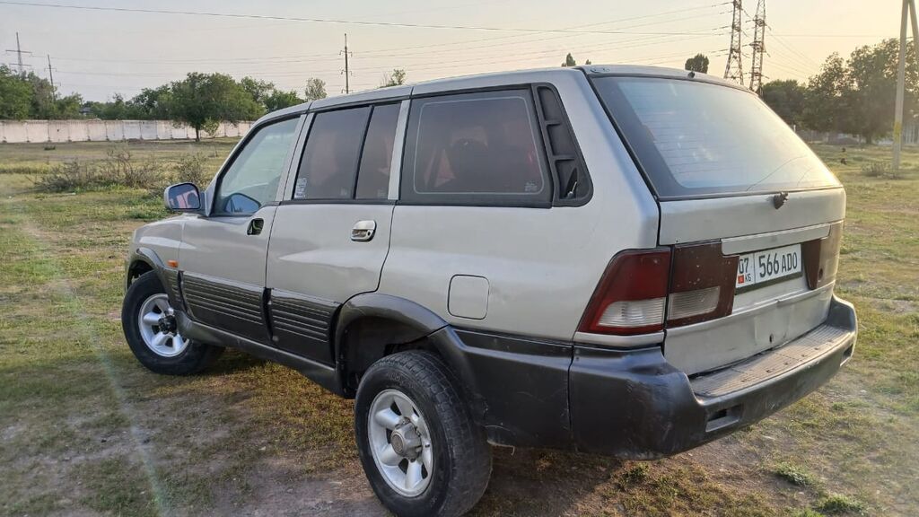 Ssangyong Musso: 2000 г., 2.9 л, Механика, Дизель, Внедорожник: фото 3