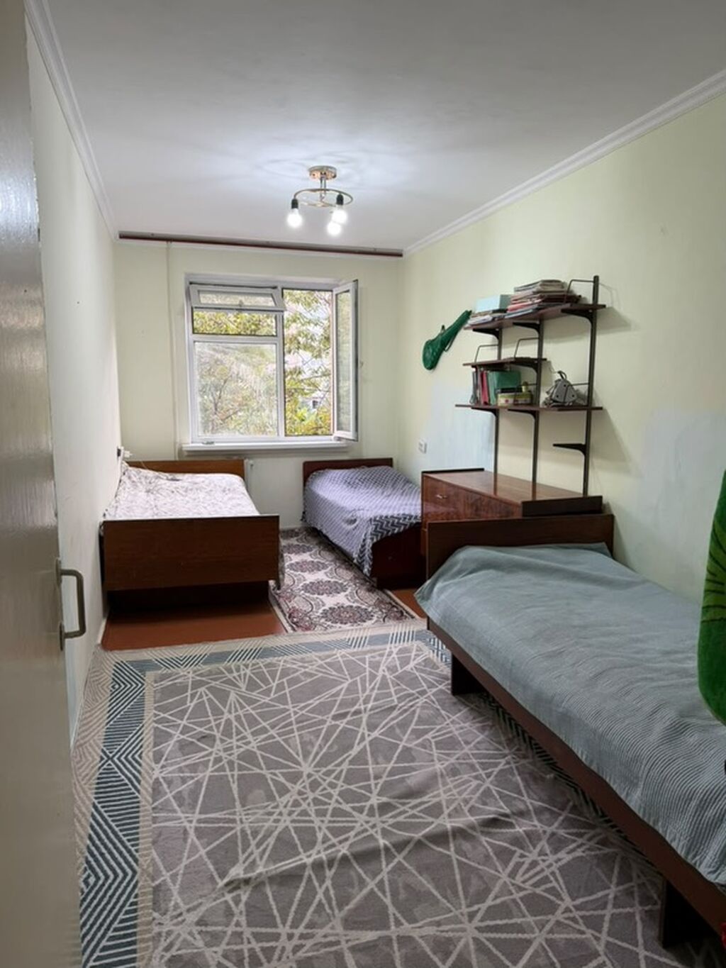 3 комнаты, 58 м², 104 серия, 3 этаж, Старый ремонт: фото 2