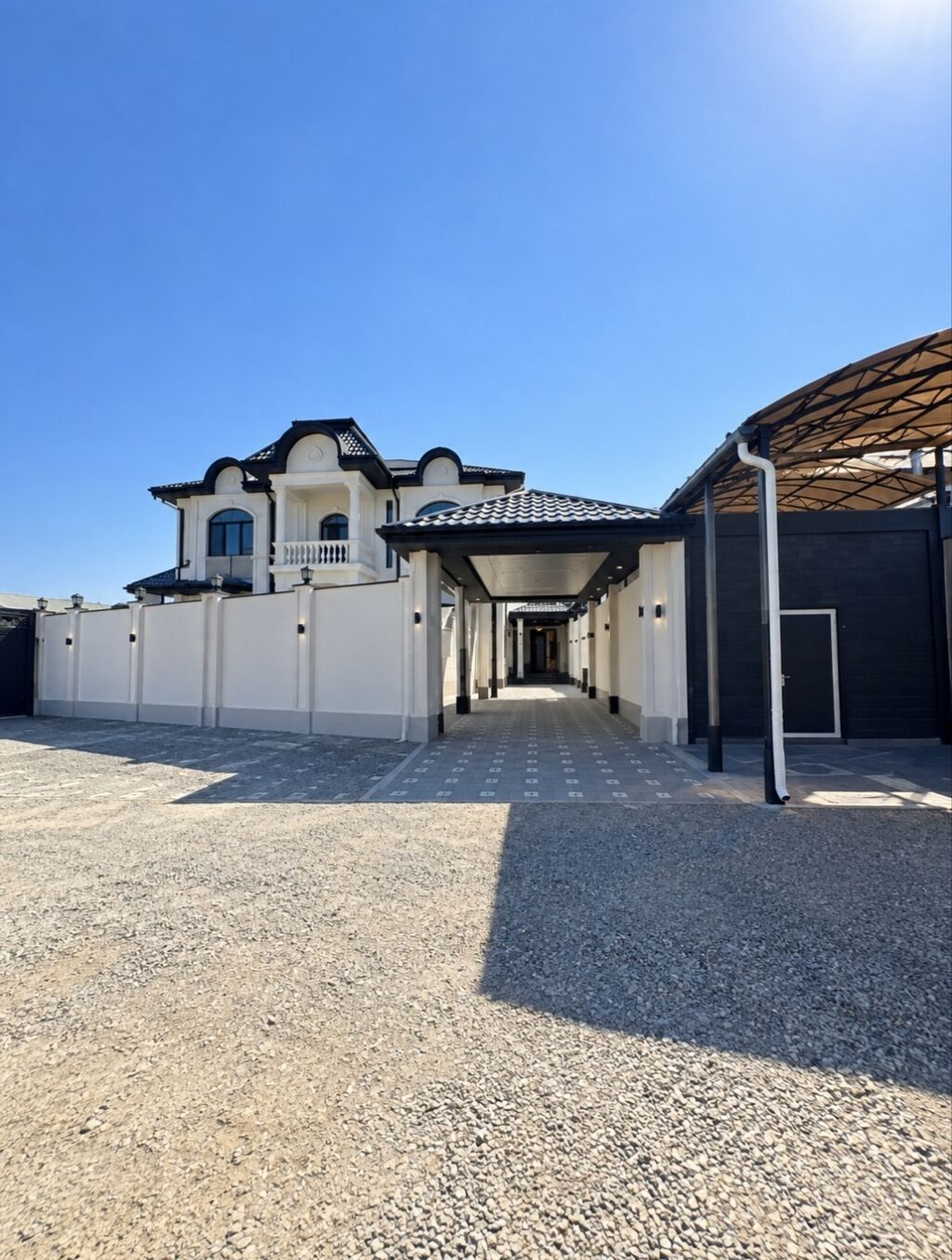6 комнат и более, 280 м², 4 соток, Бишкек, Арча-Бешик ж/м: фото 2