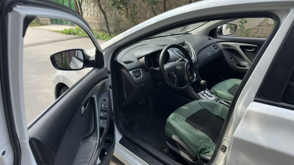Hyundai Elantra: 2011 г., 1.6 л, Автомат, Бензин, Седан: фото 7