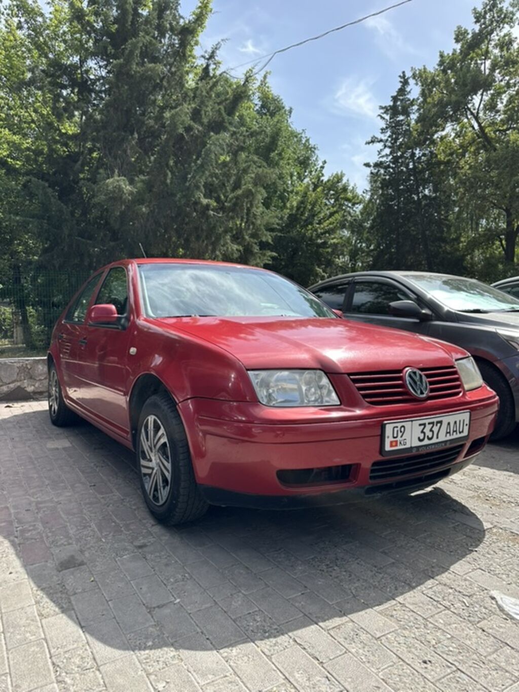 Volkswagen Bora: 2003 г., 1.6 л, Механика, Бензин, Седан: фото 2
