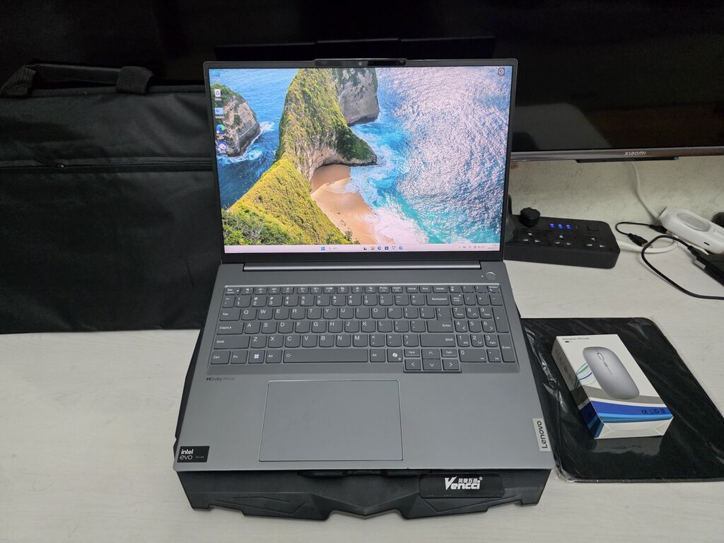 Ультрабук Lenovo Thinkbook 2025, Core Ultra 7: фото 2