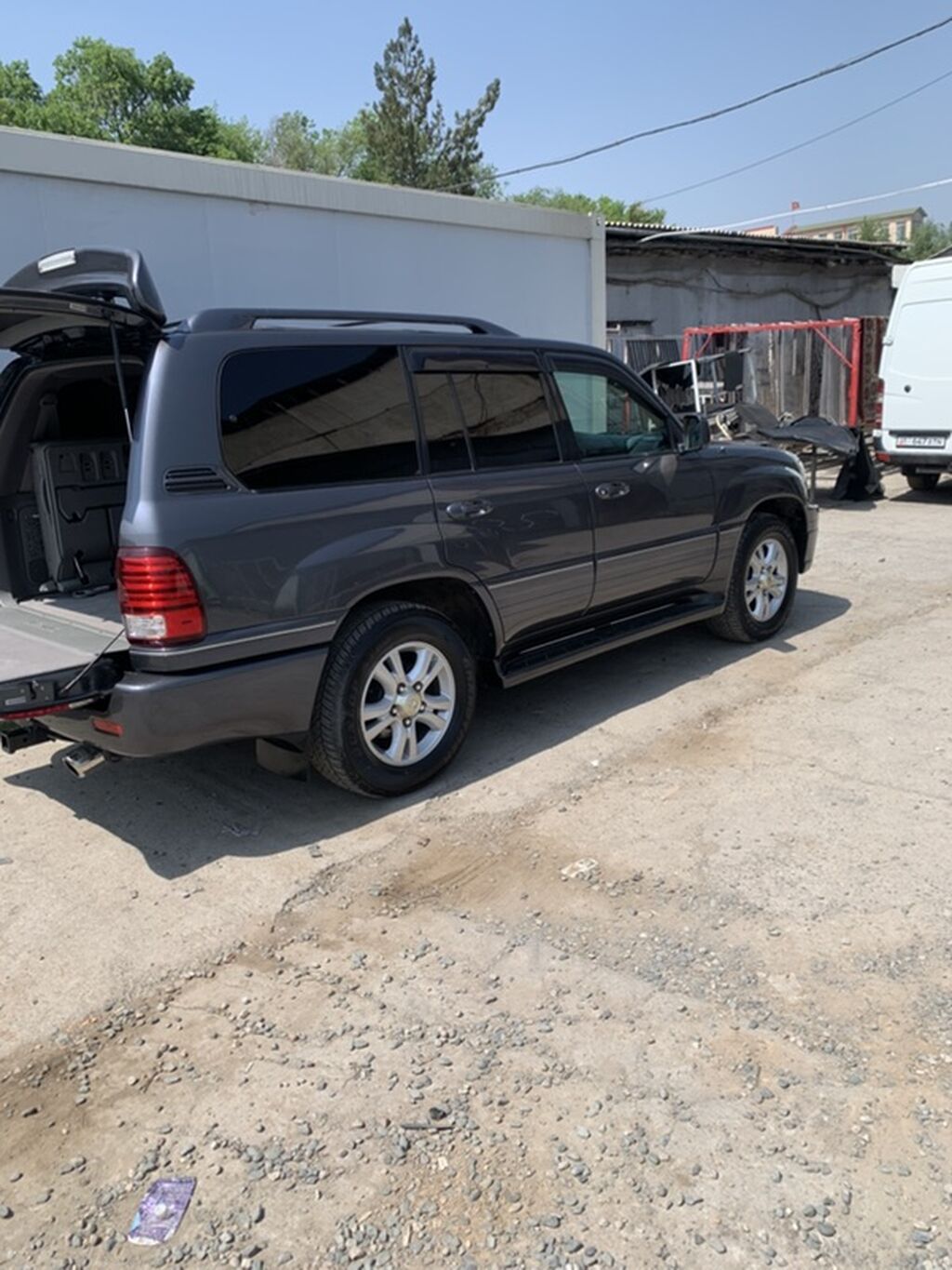 Lexus LX: 2006 г., 4.7 л, Автомат, Бензин, Внедорожник: фото 8